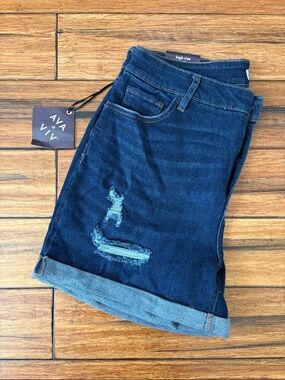 🆕 NWT — dark wash high-rise midi denim shorts. 💙